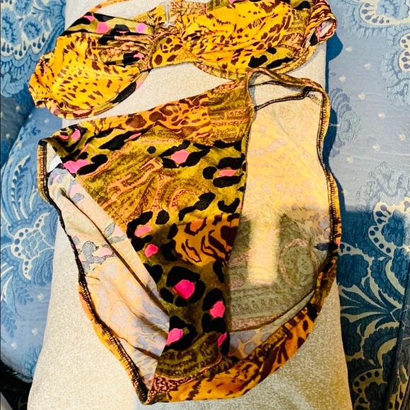 🆕 Two piece bikini with leopard print - Picture 11 of 11